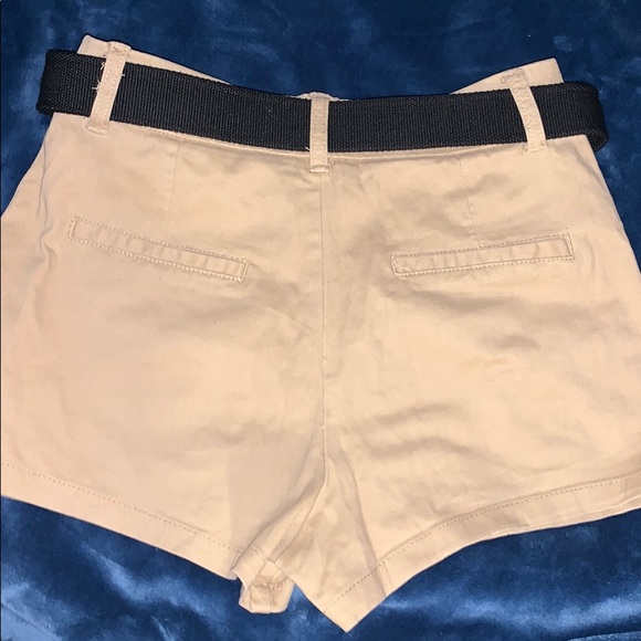 cargo shorts + buckle belt - Picture 4 of 4